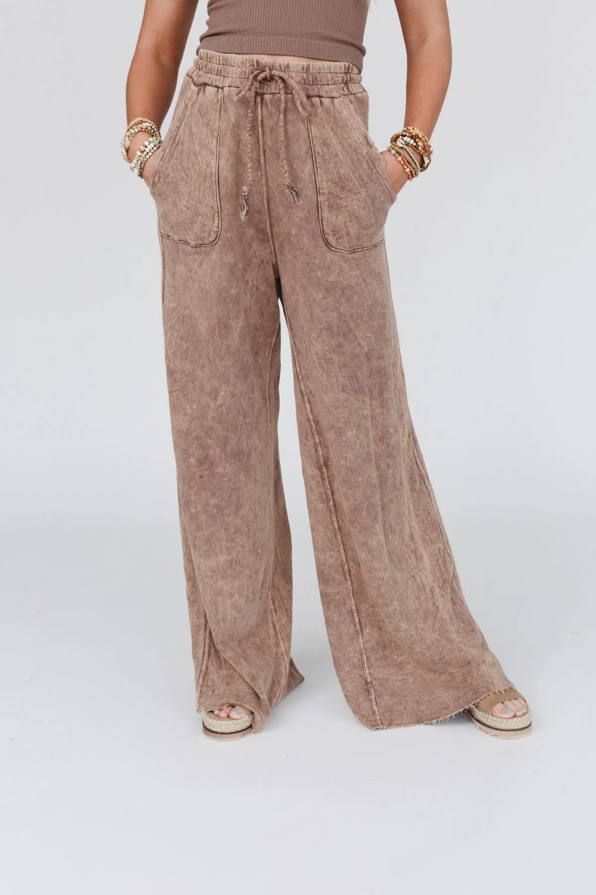 Relaxing Robin Wide Leg Pant - New Mocha