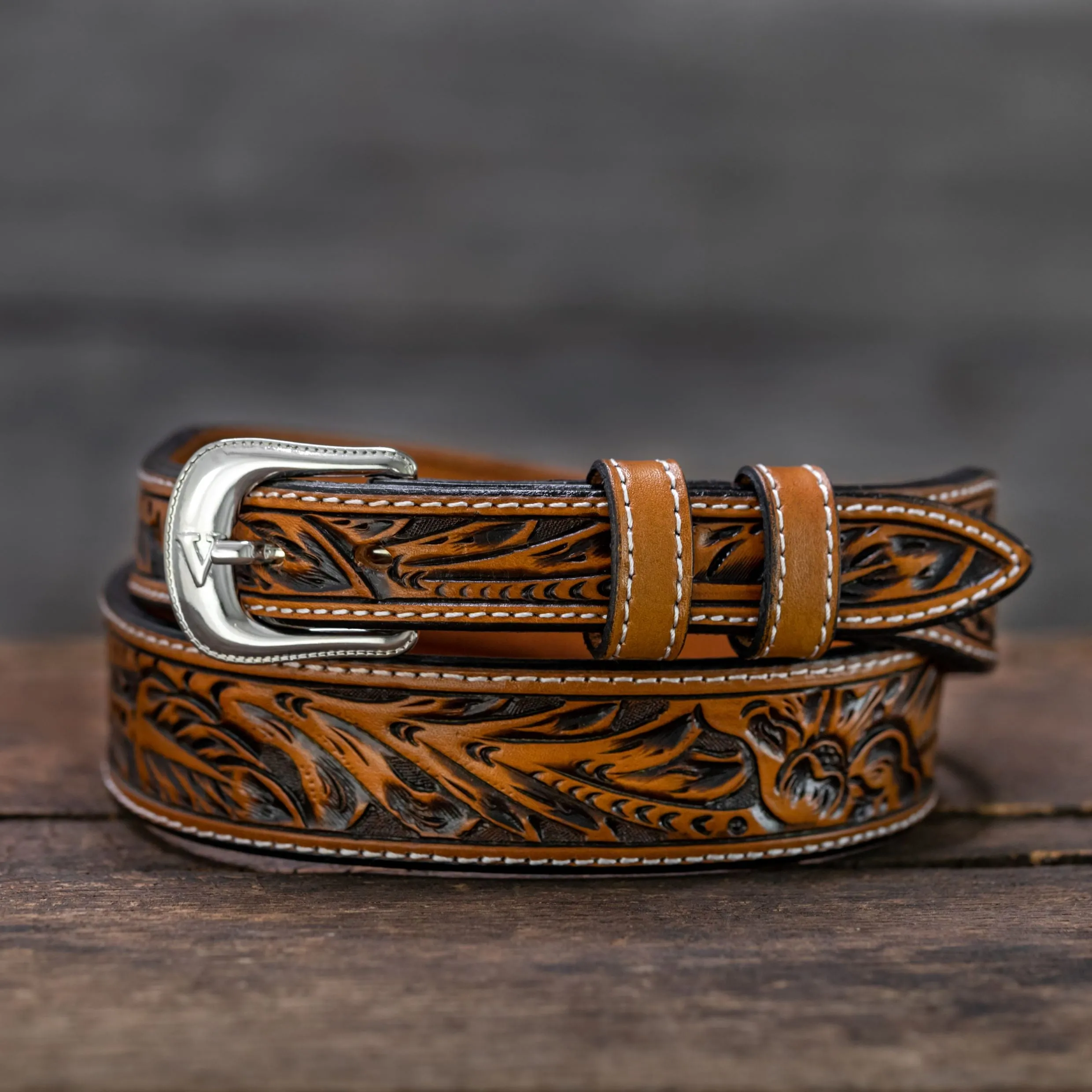 Russet Medium-Dark Oak Leaf Belt